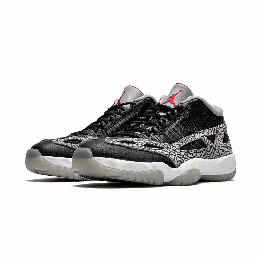 Air Jordan 11 Low IE 'Black Cement'