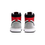 Air Jordan 1 Retro High OG "Light Smoke Grey"
