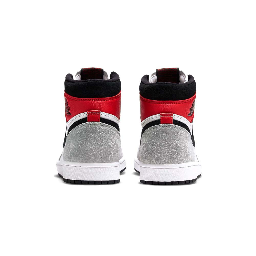Air Jordan 1 Retro High OG "Light Smoke Grey"