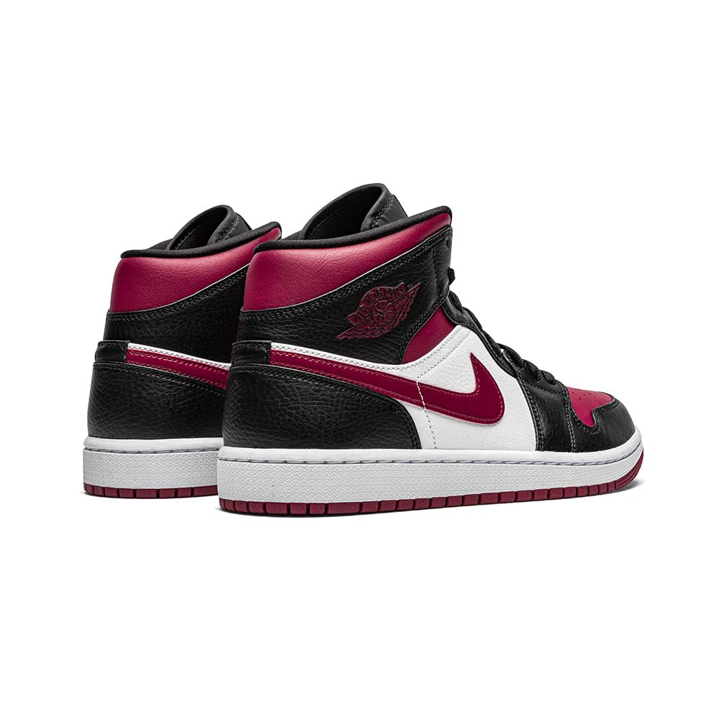 Air Jordan 1 Mid "Bred Toe"