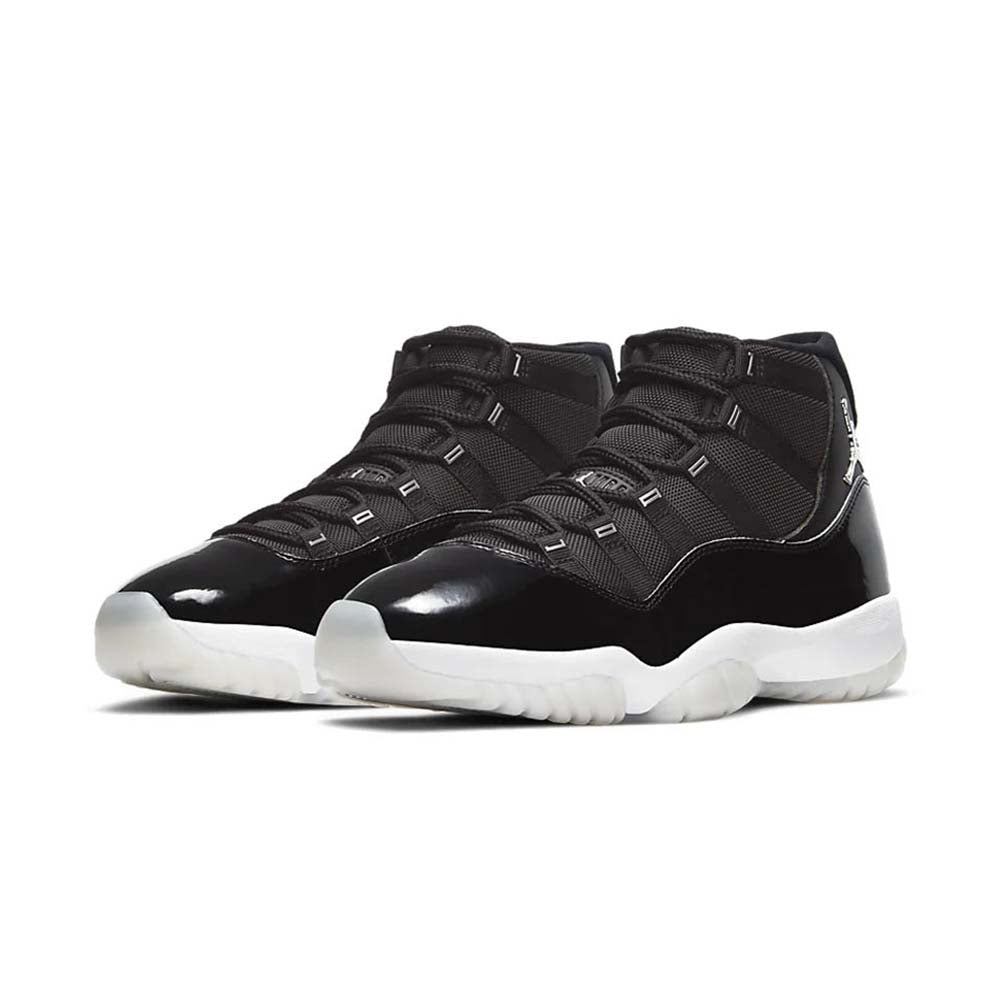 Air Jordan 11 Retro 'Clear Black'